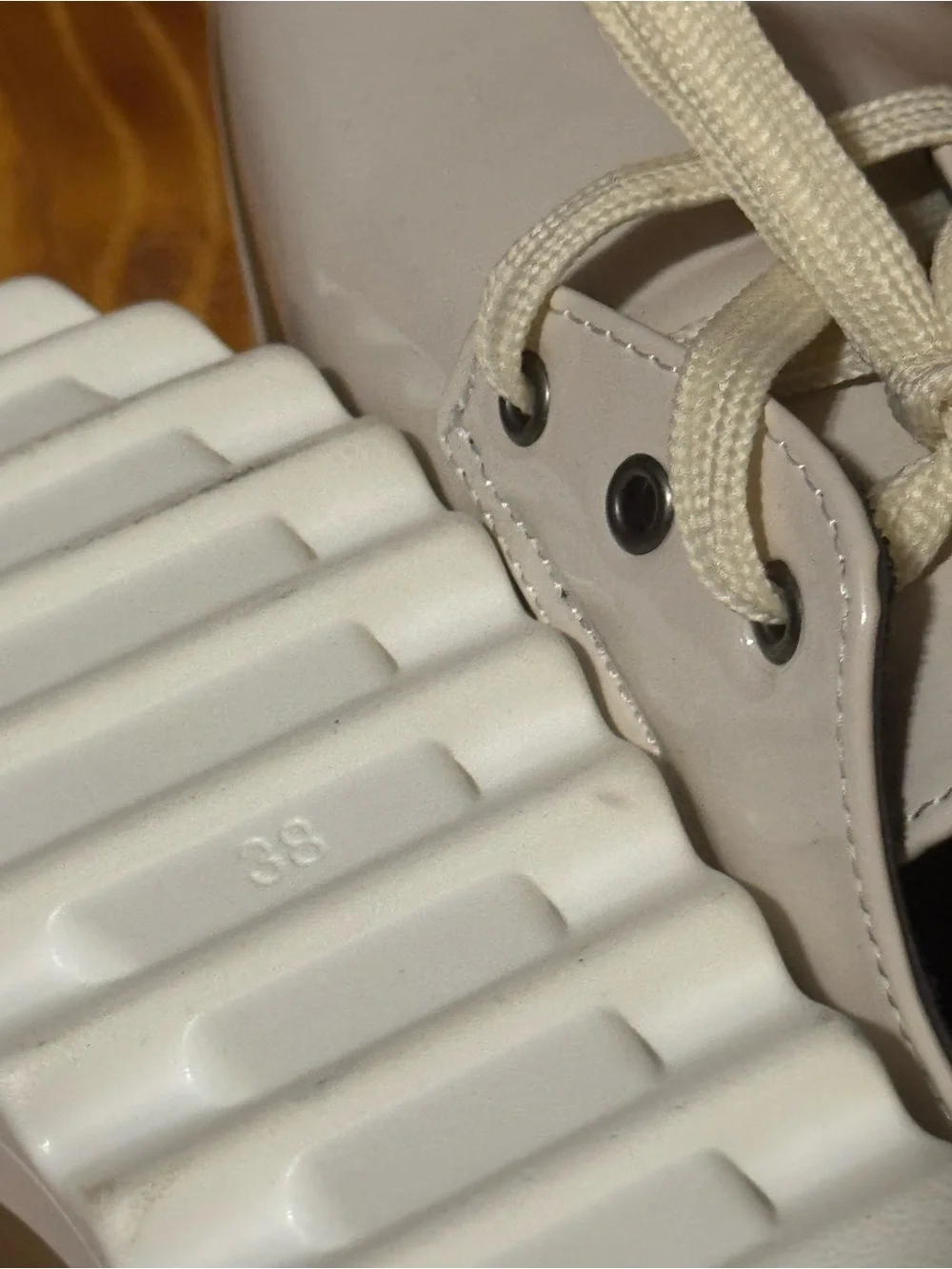 Women’s Cream Platform Lace-Up Oxfords